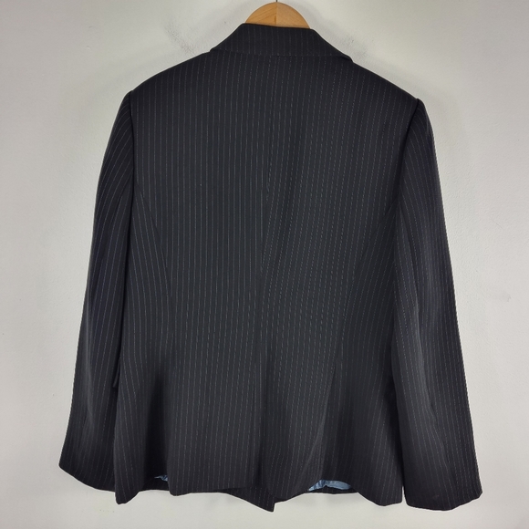Calvin Klein Pinstripe Single Breasted Toggle Twist Button Notch Lapel Blazer - Picture 8 of 9